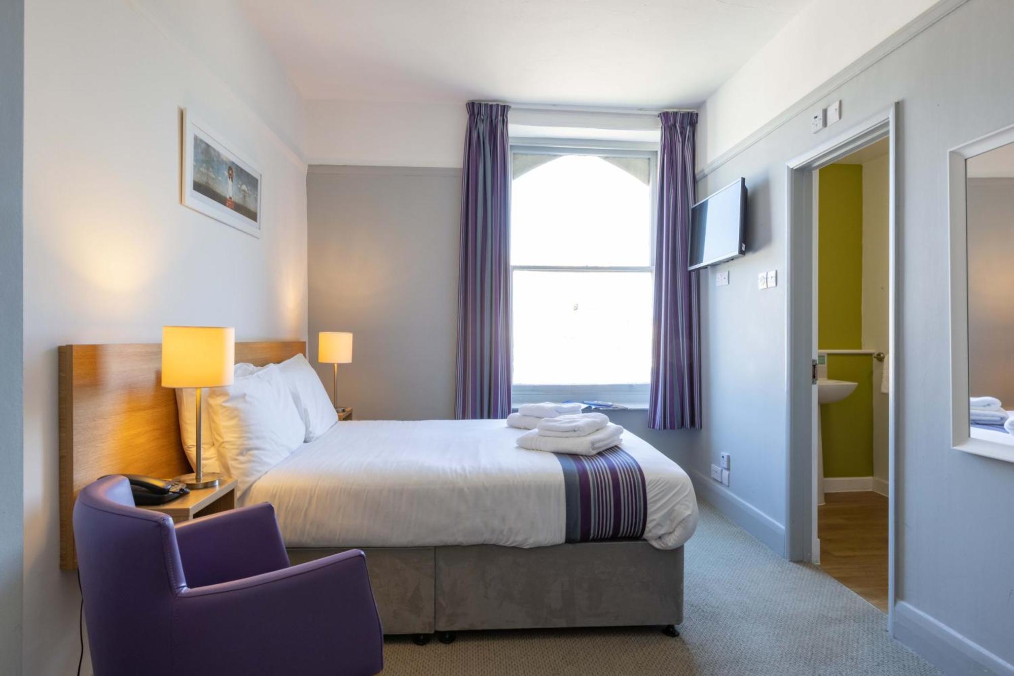 Dilkhusa Grand Hotel By Compass Hospitality 일프러컴 객실 사진